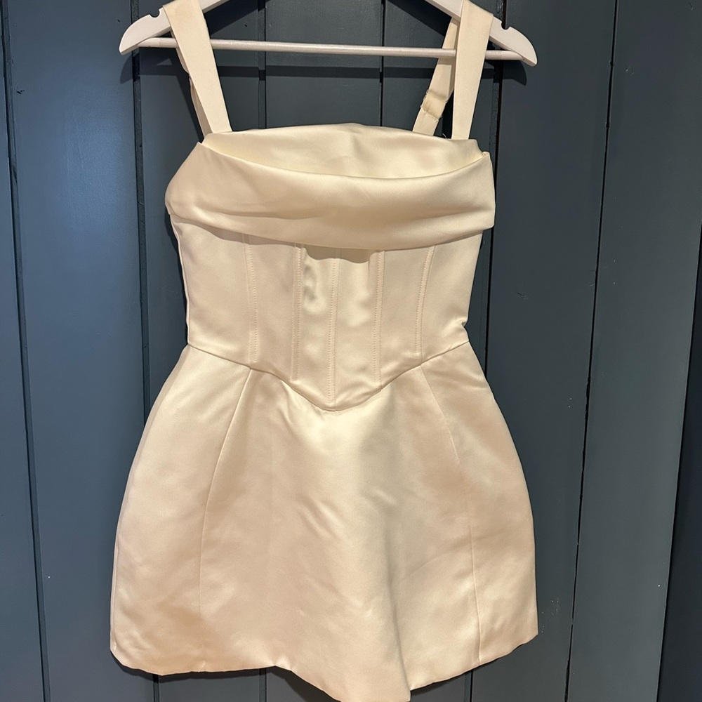 Isabel Meshki Mini Bridal Dress. Size XS.